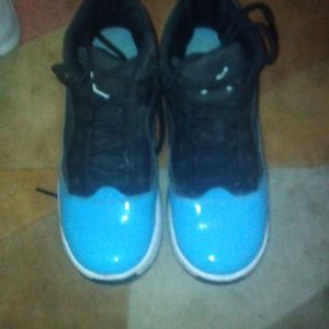 Nike Air Jordan Max Aura2 sz 6y